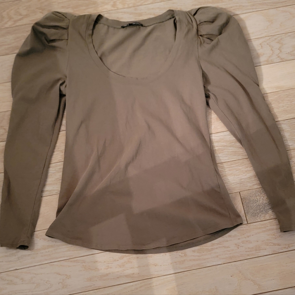 Womens Puff Long Sleeve INC